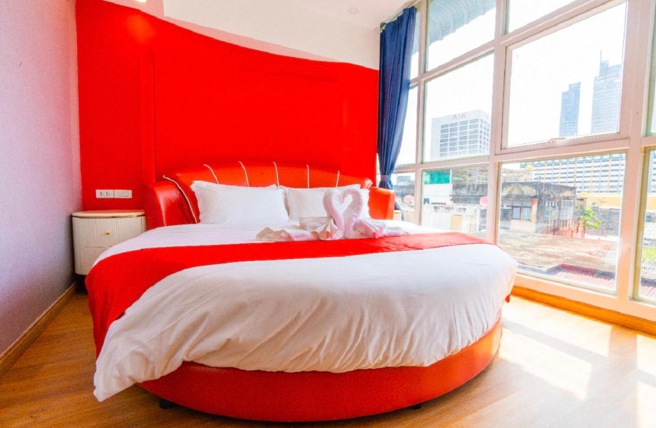 Sapphire Hotel Silom בנגקוק מראה חיצוני תמונה A room at the hotel