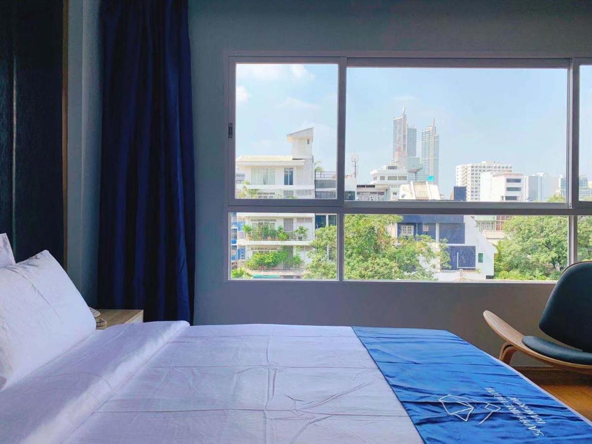 Sapphire Hotel Silom בנגקוק מראה חיצוני תמונה A room at the hotel