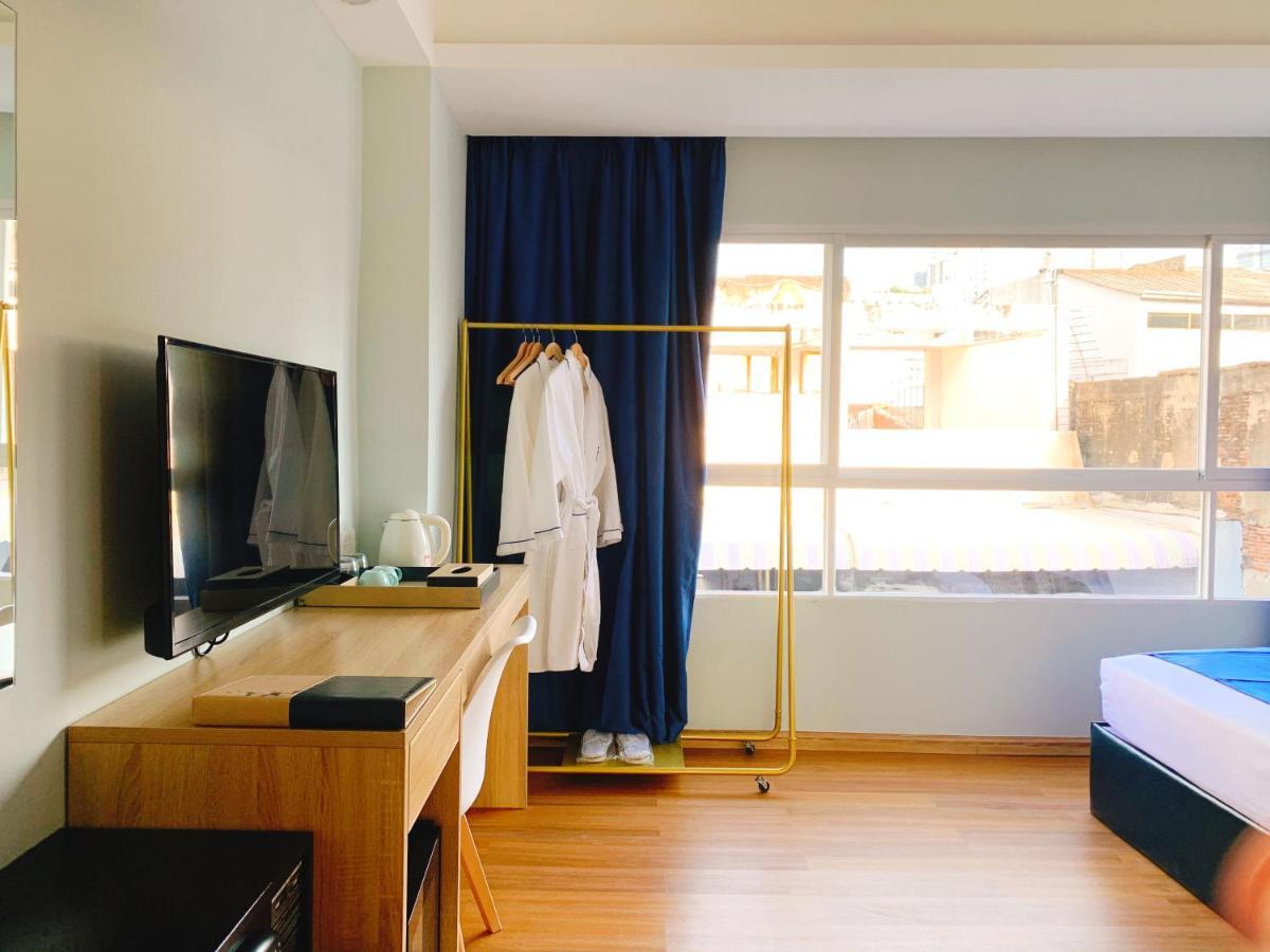 Sapphire Hotel Silom בנגקוק מראה חיצוני תמונה A room at the hotel