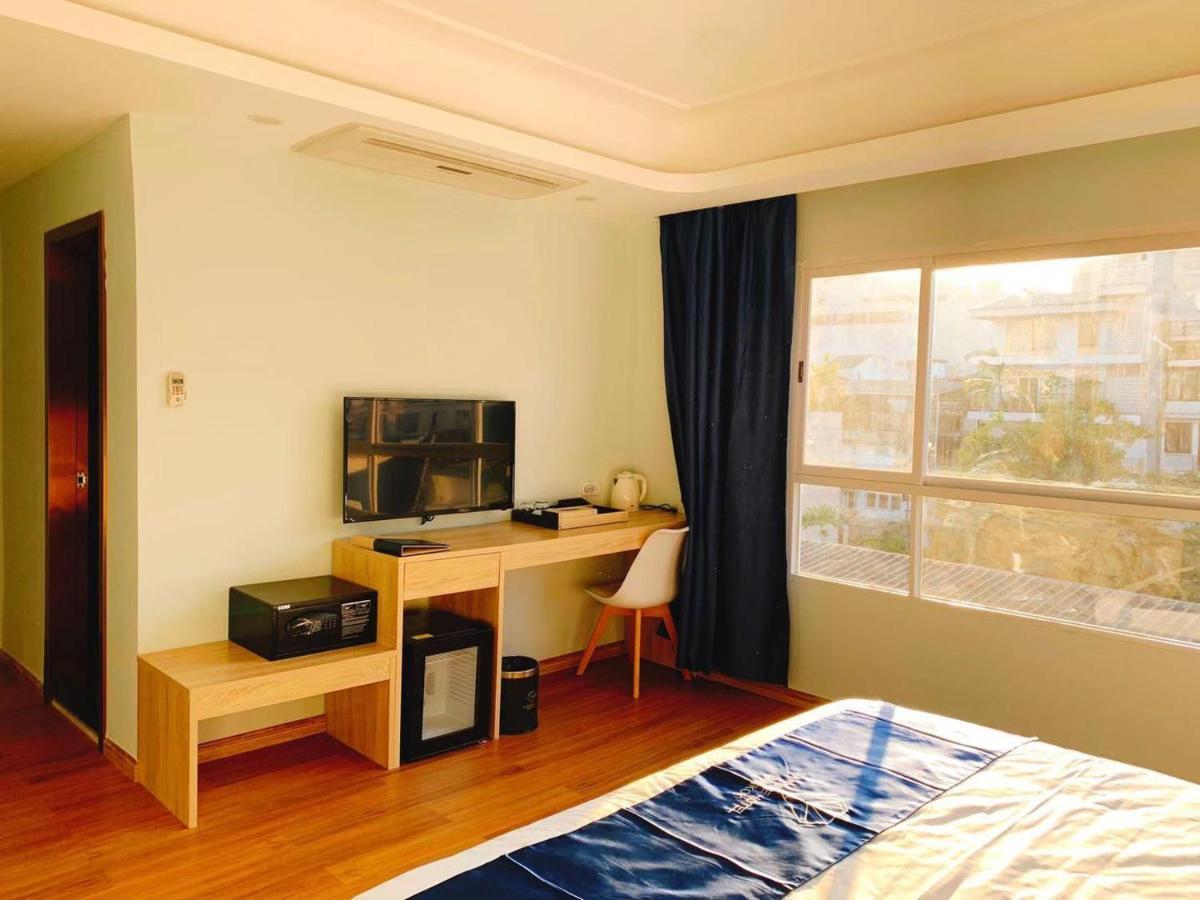 Sapphire Hotel Silom בנגקוק מראה חיצוני תמונה A room at the hotel